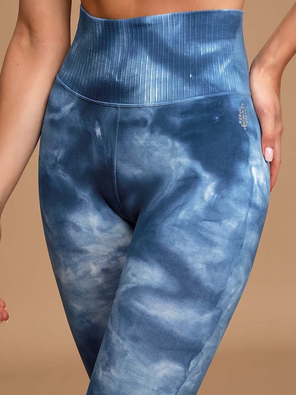 Free People Movement Good Karma Blue Tie-Dye High-Rise Leggings - Picture 4 of 12